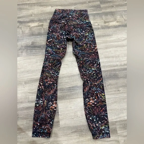 Lululemon Align High-Rise Pant 25 Foliage Overlay Multi Yoga Leggings Size 2 - Picture 4 of 7